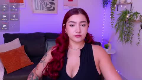 Violett Castel online show from April 13, 7:08 pm