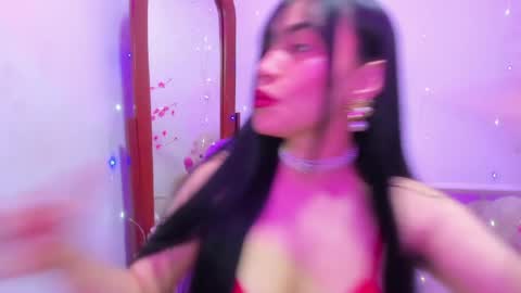 violette_laurent online show from May 12, 11:46 pm