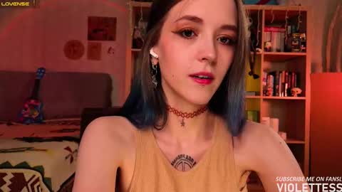 Vi  Best on my Fansly  online show from March 3, 4:13 pm