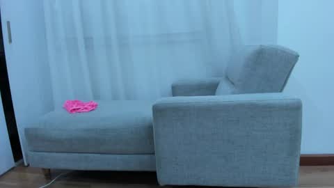 violet rossy online show from May 30, 6:27 pm