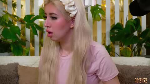 Violetta online show from March 13, 9:21 pm