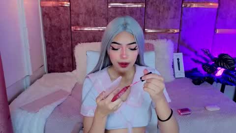 viollettebylyly online show from October 1, 12:11 pm