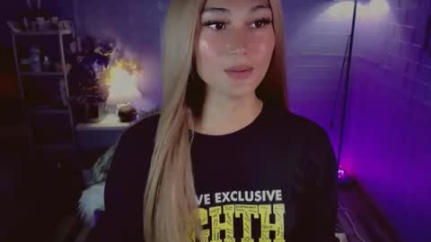 Pearl online show from April 14, 5:24 am