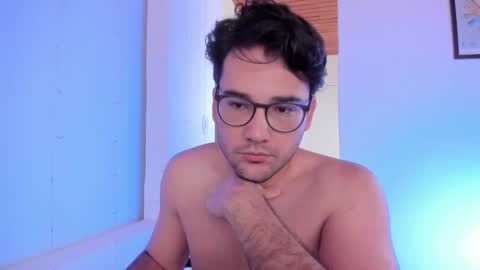 Vito Ferrer online show from January 18, 12:31 pm