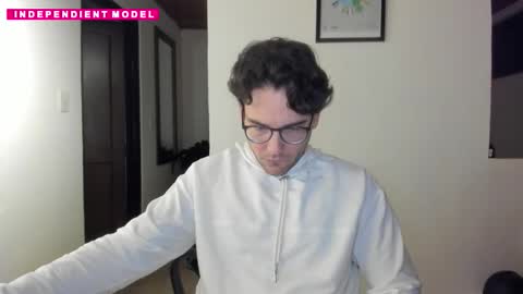 Vito Ferrer online show from March 13, 9:38 am