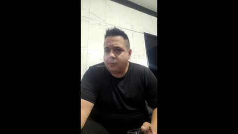 Snapshot of vittoitalian chatting on May 5, 9:34 pm vittoitalian online show from May 5, 9:34 pm