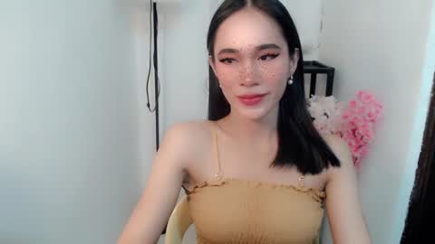 Snapshot of vivahotbabessandra chatting on June 24, 11:09 am SANDRA GOING YOU online show from June 24, 11:09 am
