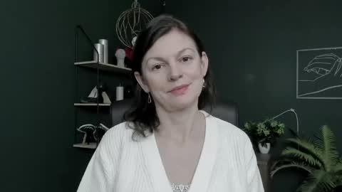 Vivian online show from March 23, 6:50 am