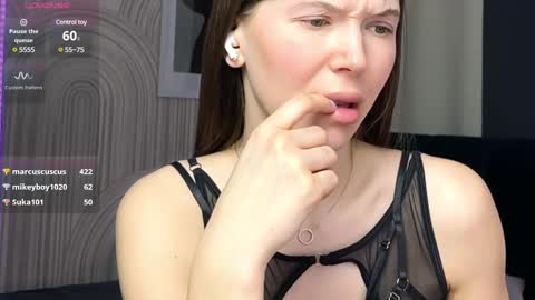 Vivian Evans online show from February 9, 7:05 am