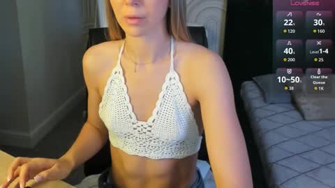 Vivian Evans online show from January 12, 1:00 am