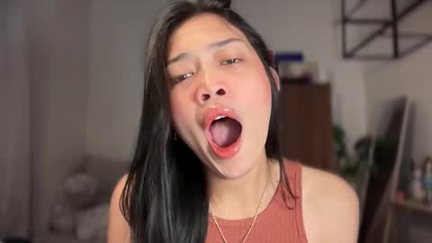 Vivian online show from February 3, 10:04 pm