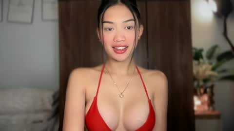 Vivian online show from July 10, 11:51 pm