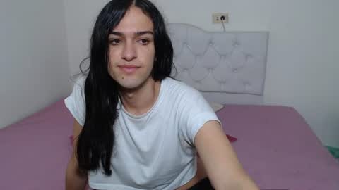 Snapshot of vivianalatin chatting on June 24, 12:04 pm instagram Viviana73215 online show from June 24, 12:04 pm
