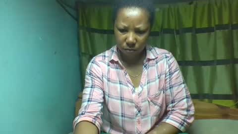 viviane0812 online show from October 2, 6:37 pm