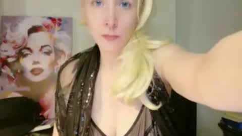Vivians Roses online show from July 30, 1:59 am