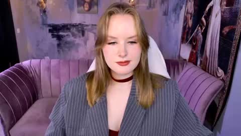 Vivien online show from June 2, 1:51 am