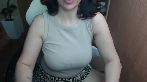 Eva online show from May 27, 11:02 pm