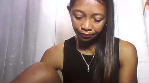 Snapshot of vixen_lina chatting on July 5, 11:17 am vixen_lina online show from July 5, 11:17 am