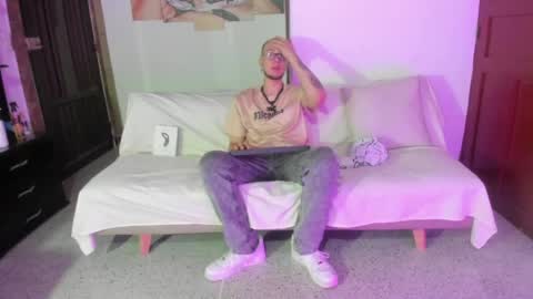 Vlad online show from April 16, 3:18 am