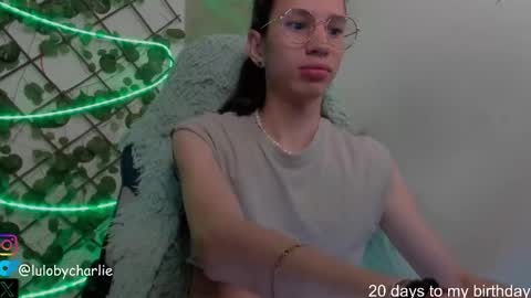 vodkadelulo online show from February 5, 9:47 am