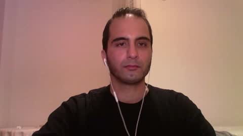 Snapshot of volve5 chatting on March 29, 12:10 am volve5 online show from March 29, 12:10 am