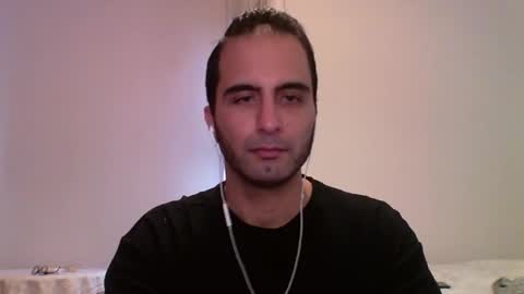 Snapshot of volve5 chatting on April 1, 12:17 pm volve5 online show from April 1, 12:17 pm