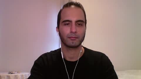 Snapshot of volve5 chatting on April 1, 1:41 pm volve5 online show from April 1, 1:41 pm