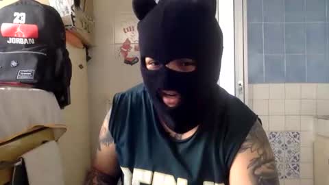 Danny and Ale online show from February 10, 5:50 pm