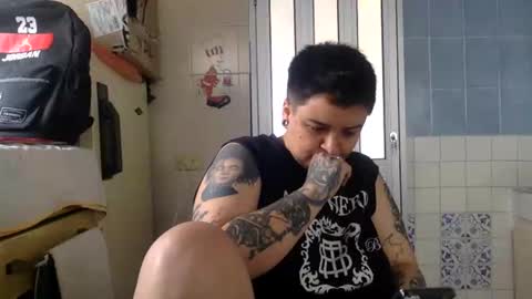 Danny and Ale online show from February 11, 3:39 pm