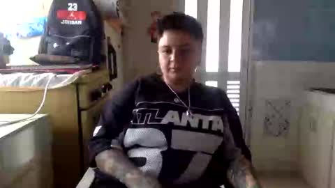 Danny and Ale online show from February 23, 8:39 pm