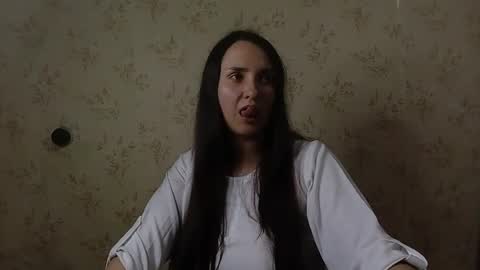 voulezvous_angel online show from March 28, 6:40 pm