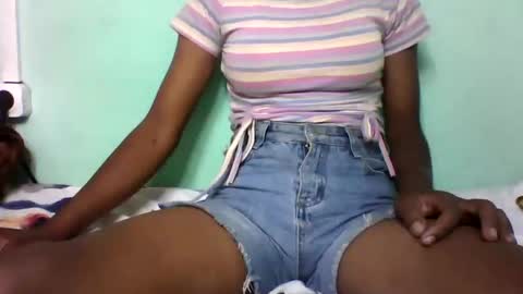 Snapshot of vounialdy chatting on January 26, 8:14 am vounialdy online show from January 26, 8:14 am