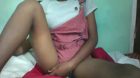 Snapshot of vounialdy chatting on February 13, 6:48 pm vounialdy online show from February 13, 6:48 pm