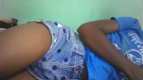 Snapshot of vounialdy chatting on March 12, 5:38 pm vounialdy online show from March 12, 5:38 pm