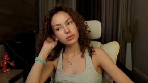 Lily online show from July 11, 5:32 am