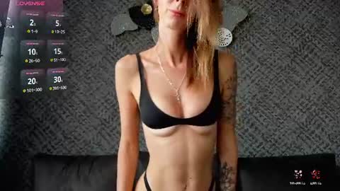 vvalkyriee online show from July 26, 12:56 pm