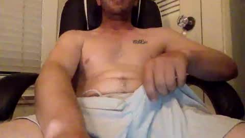 Snapshot of w988358 chatting on February 12, 10:37 pm w111111 online show from February 12, 10:37 pm