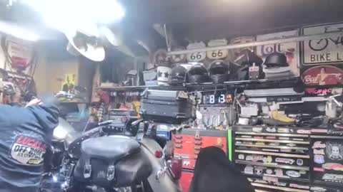 wakesblowinclouds online show from November 18, 4:06 am