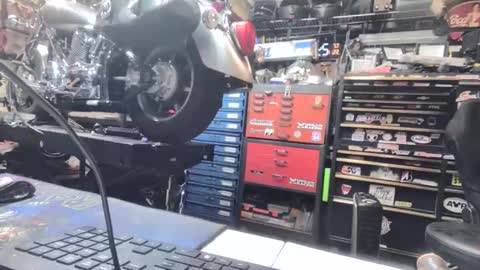 wakesblowinclouds online show from November 23, 5:18 am