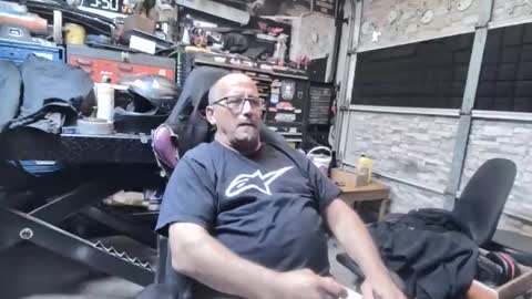 wakesblowinclouds online show from February 7, 1:04 pm