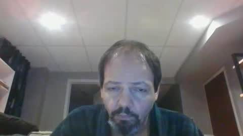 Snapshot of walker033 chatting on December 17, 4:51 am walker033 online show from December 17, 4:51 am