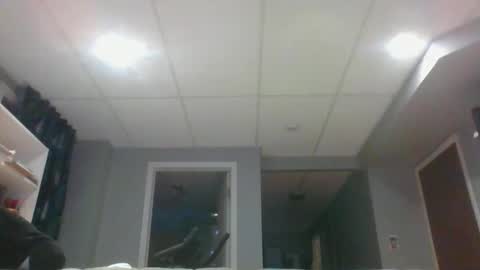Snapshot of walker033 chatting on December 23, 4:10 am walker033 online show from December 23, 4:10 am