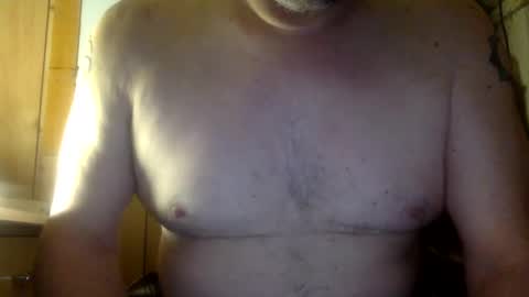 Snapshot of waltbkk chatting on December 23, 3:23 pm Walter online show from December 23, 3:23 pm