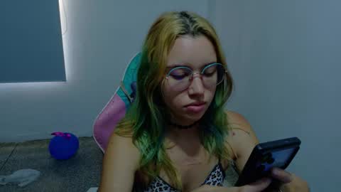 Wanda online show from February 20, 12:05 pm