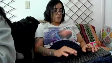 Waningrose  Lu online show from July 15, 8:58 pm