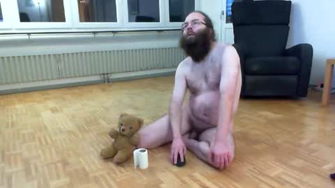 wantsahug online show from November 10, 7:02 pm