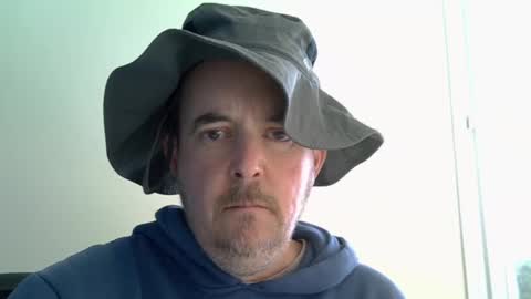 Snapshot of watchmewank40 chatting on March 4, 9:40 am Davey online show from March 4, 9:40 am