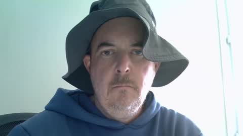 Snapshot of watchmewank40 chatting on March 6, 12:30 pm Davey online show from March 6, 12:30 pm