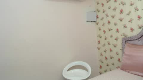 Milf Latina online show from April 7, 1:22 pm