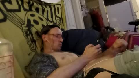 Snapshot of wbeeee420 chatting on July 4, 2:45 pm Phil virgo online show from July 4, 2:45 pm